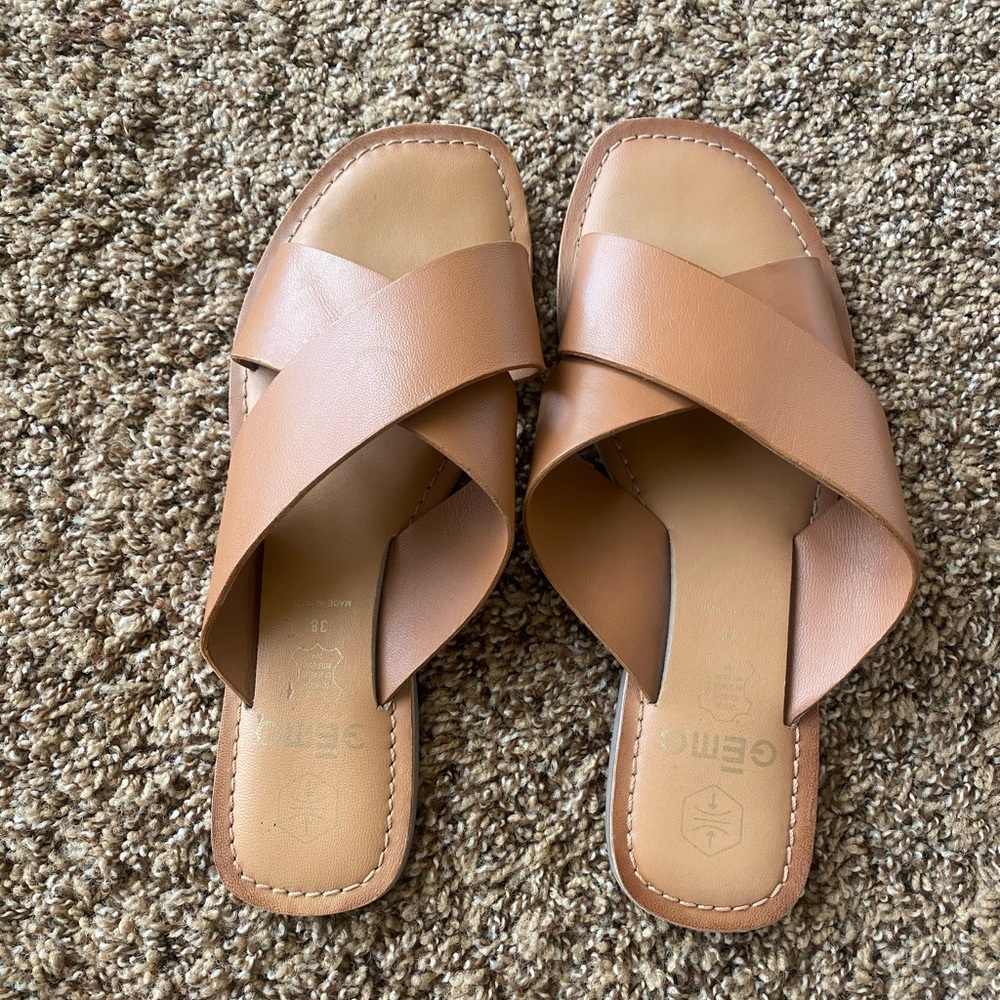 Brown leather summer sandals